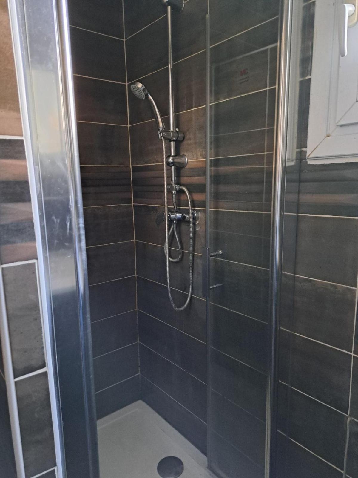 Chambre Solo Duo 20 Min Paris Drancy Exterior foto